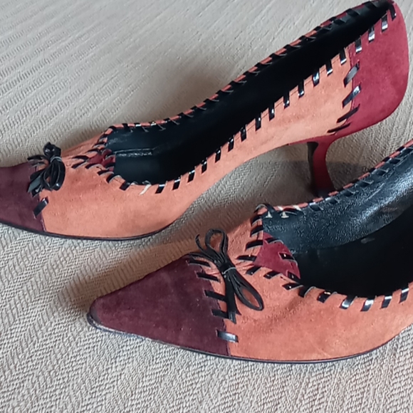 Prada - Picture 2 of 4